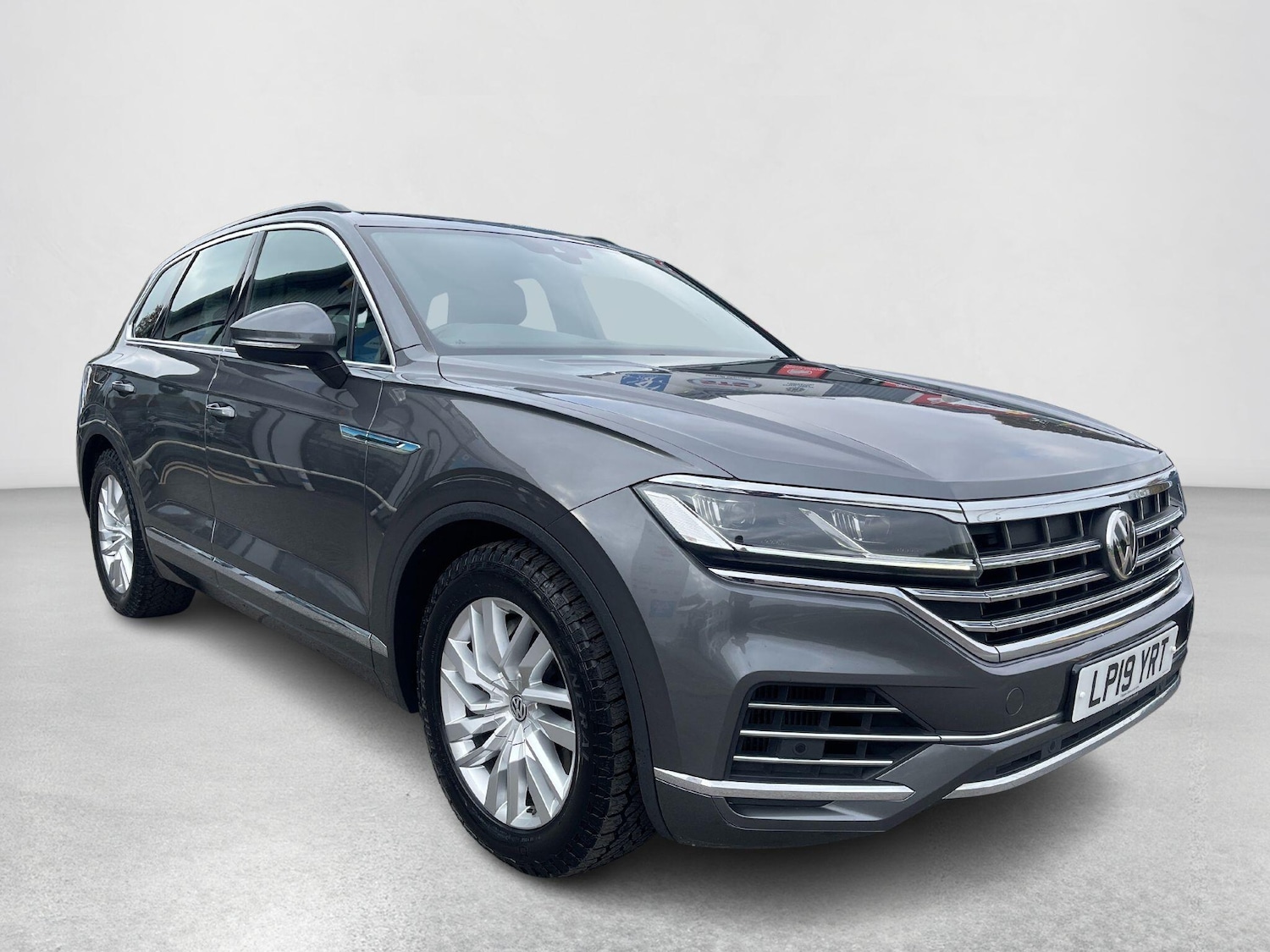 Used Volkswagen Touareg 2019 for sale - 76251503: Photo 5