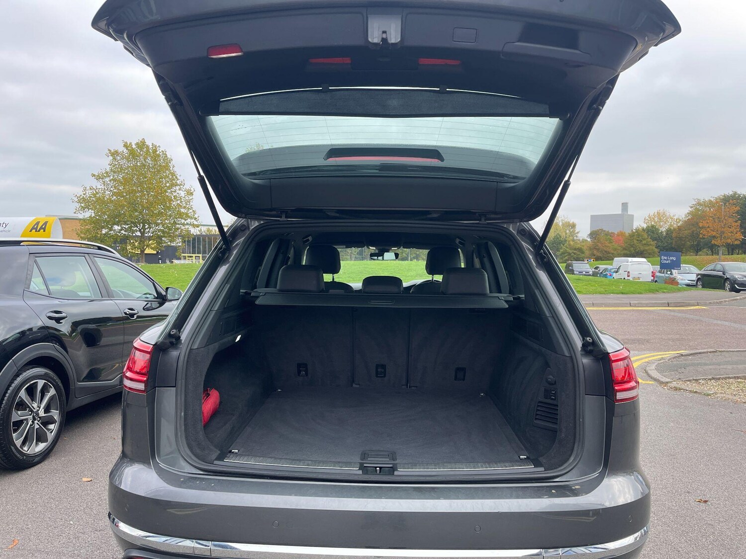 Used Volkswagen Touareg 2019 for sale - 76251503: Photo 63