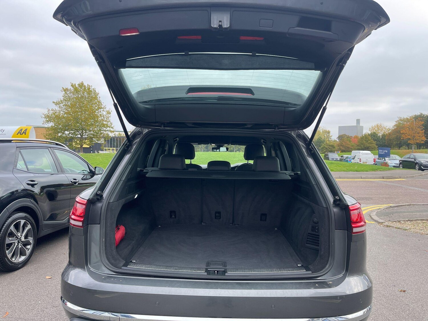 Used Volkswagen Touareg 2019 for sale - 76251503: Photo 64