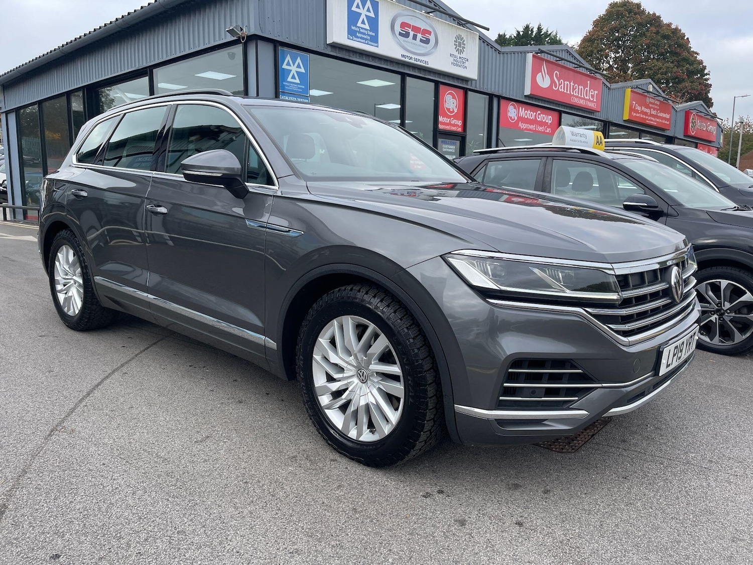 Used Volkswagen Touareg 2019 for sale - 76251503: Photo 8