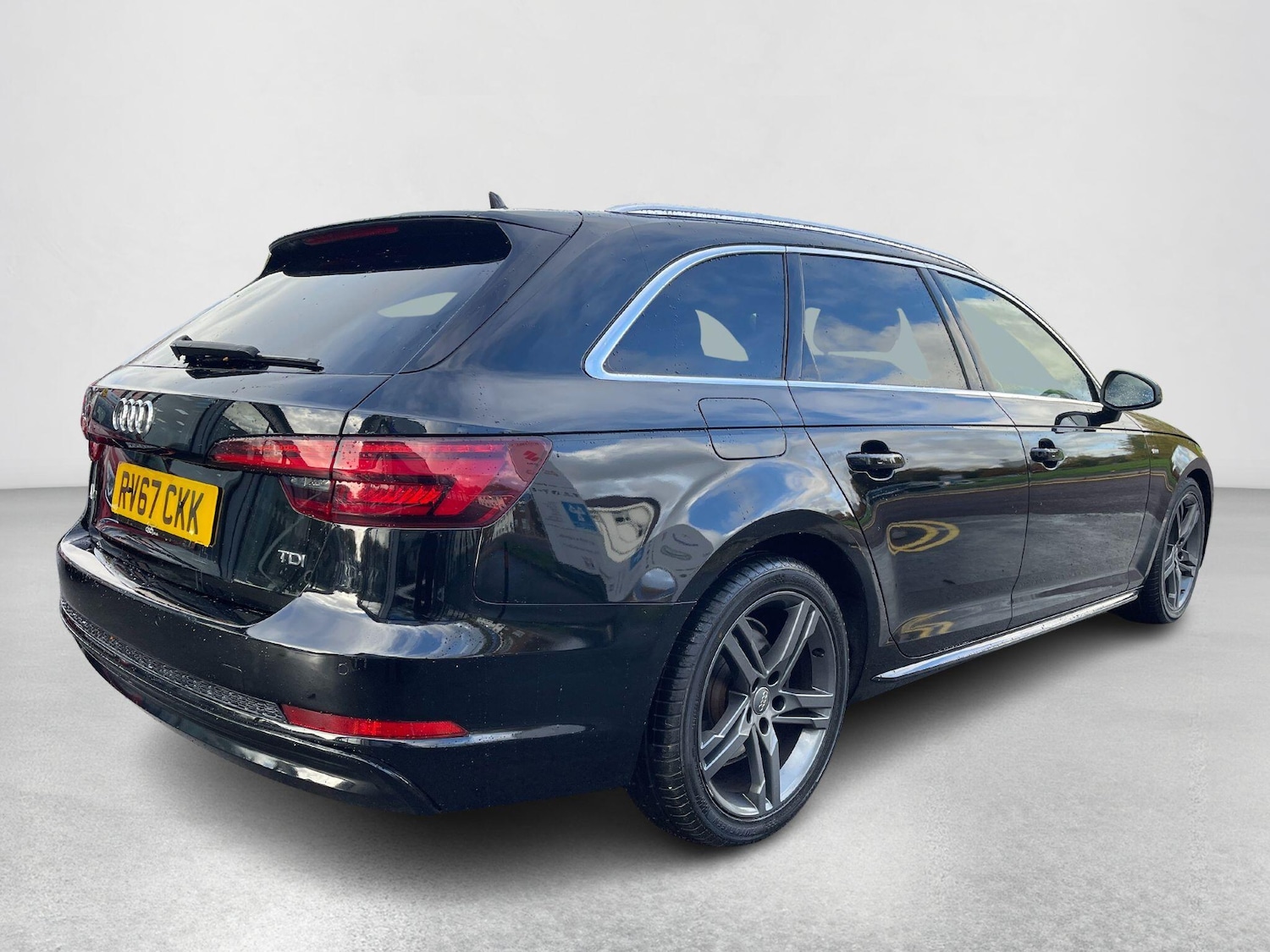 Used Audi A4 Avant 2017 for sale - 76370326: Photo 26