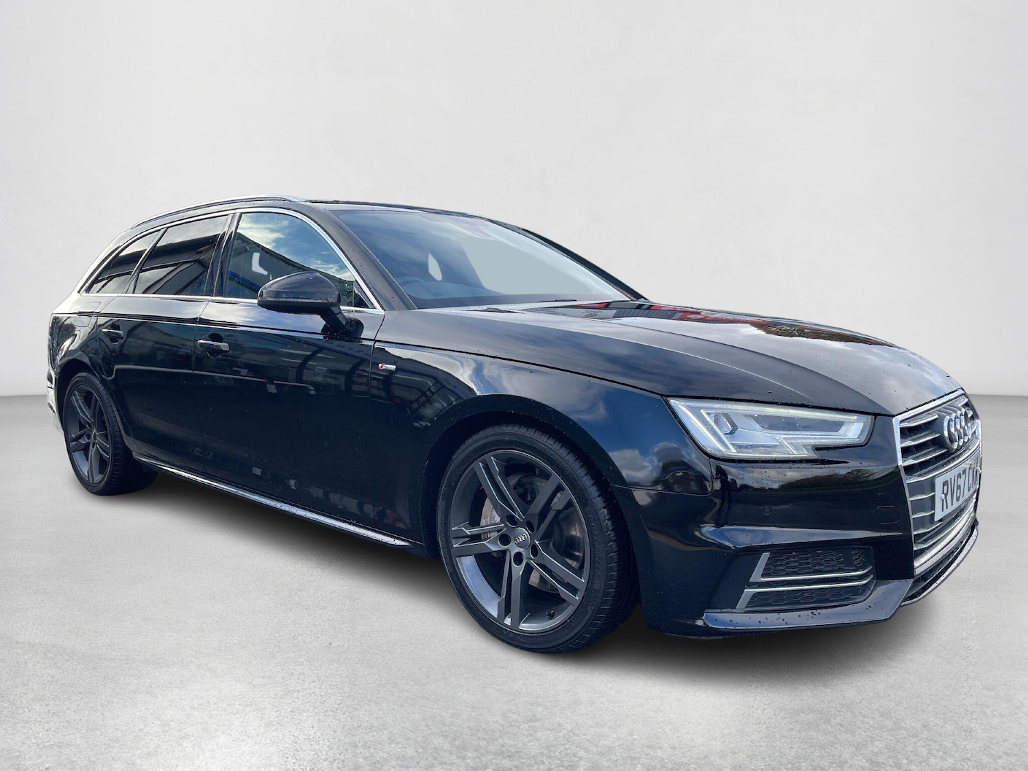 Used Audi A4 Avant 2017 for sale - 76370326: Photo 6