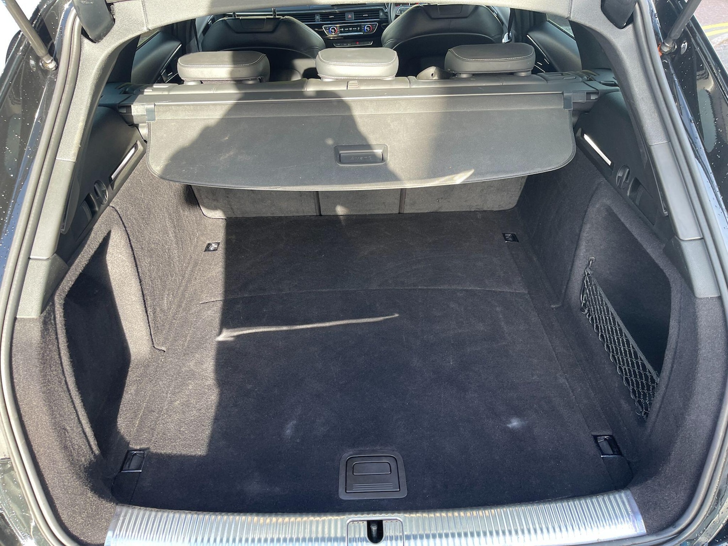 Used Audi A4 Avant 2017 for sale - 76370326: Photo 60