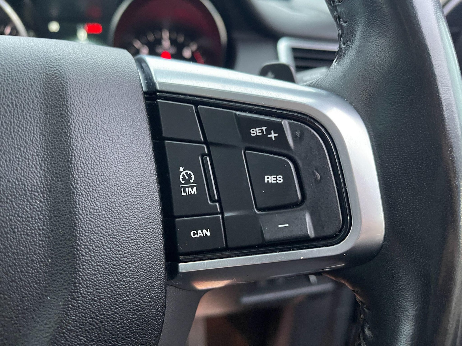 Used Land Rover Discovery Sport 2018 for sale - 77439797: Photo 19