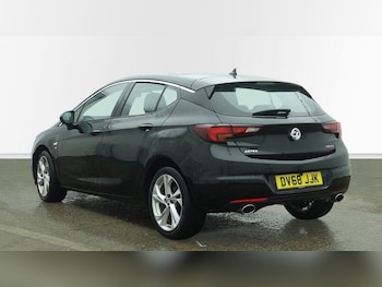 Used Vauxhall Astra 2018 for sale - 77940414: Photo