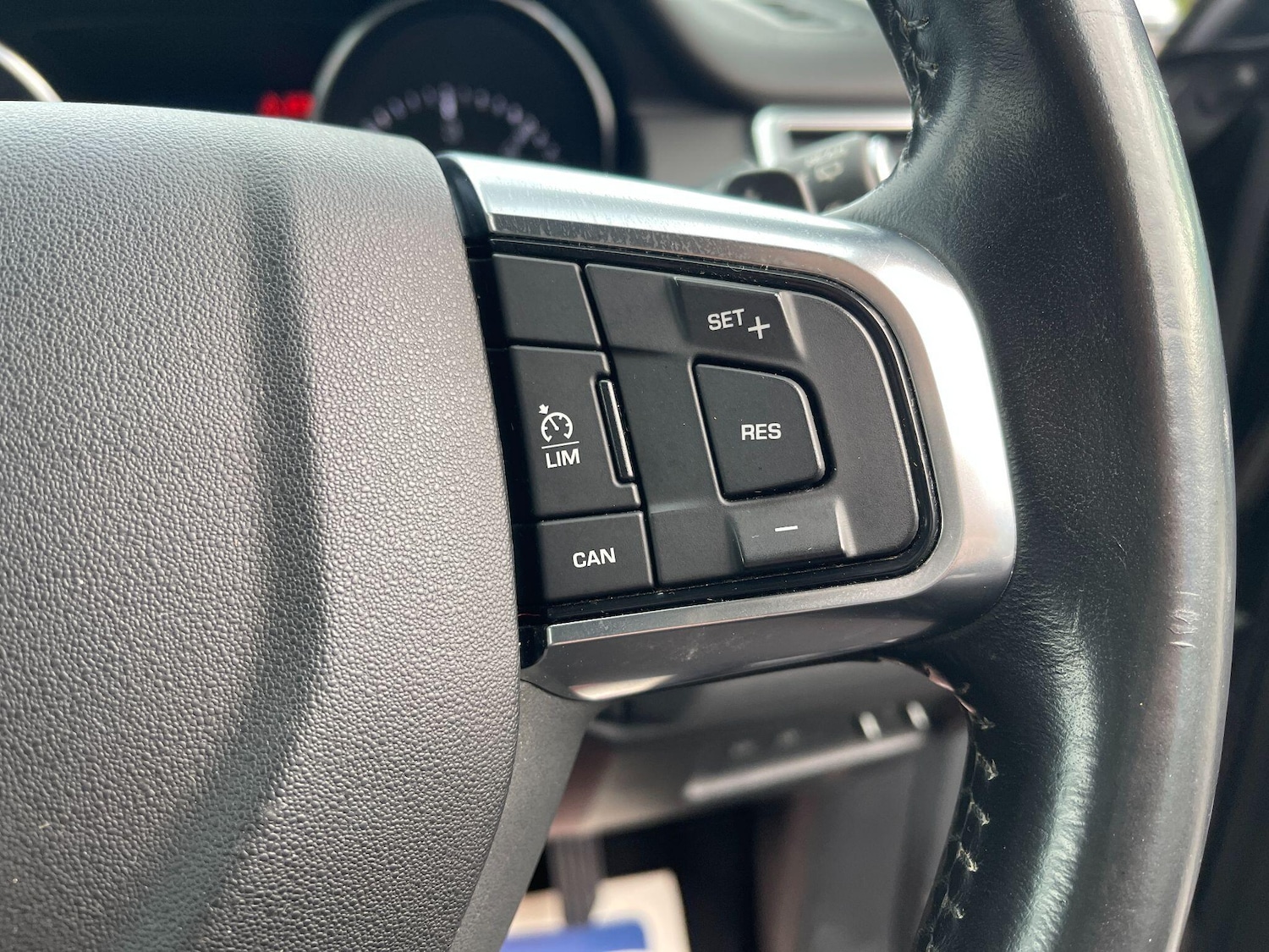 Used Land Rover Discovery Sport 2015 for sale - 76597176: Photo 21