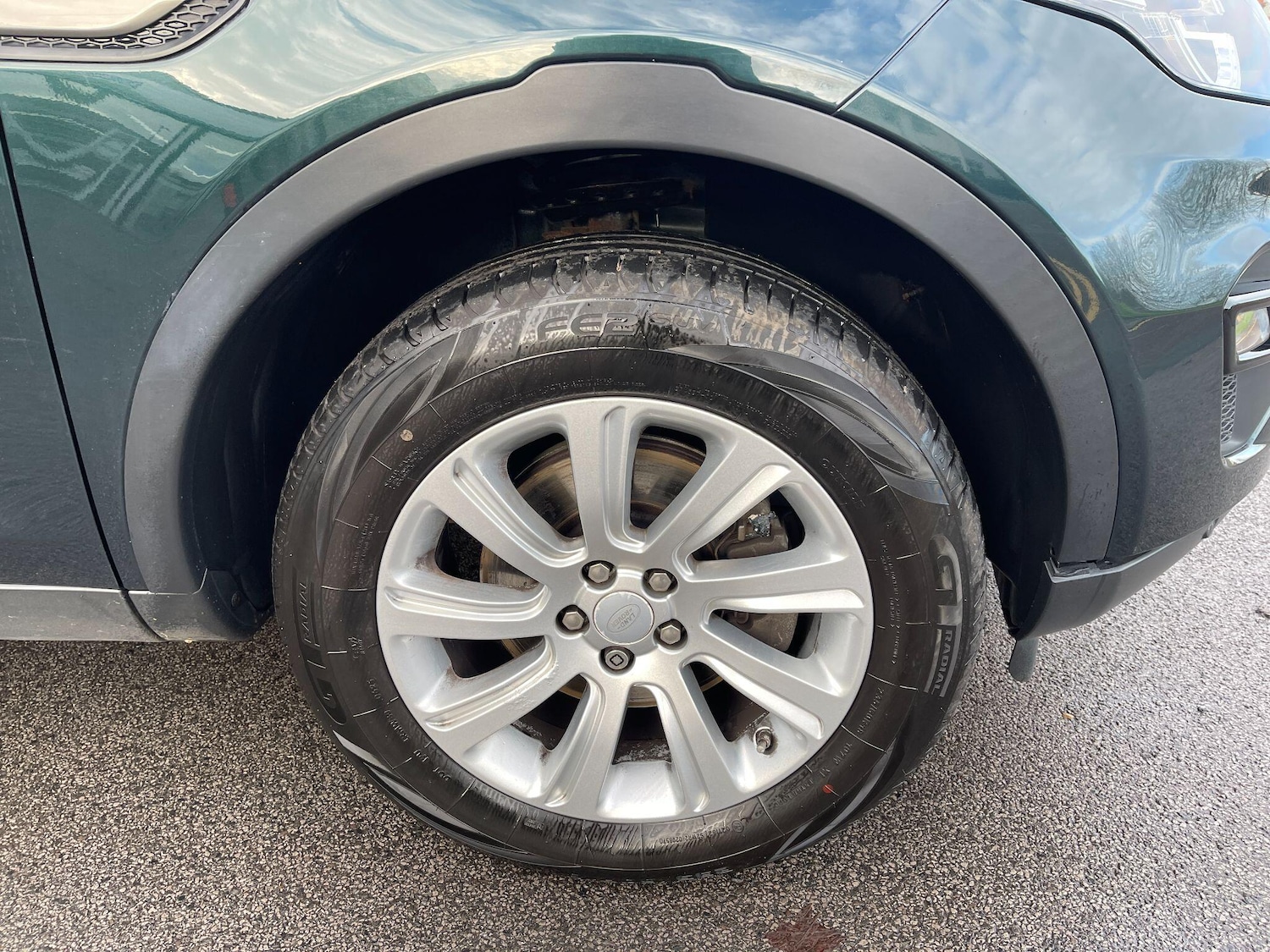 Used Land Rover Discovery Sport 2015 for sale - 76597176: Photo 29