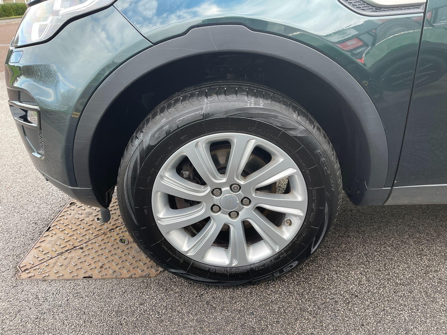 Used Land Rover Discovery Sport 2015 for sale - 76597176: Photo 32