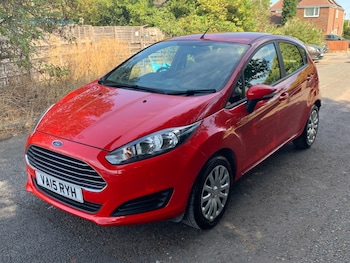 Used Ford Fiesta 2015 for sale - 79508631: Photo