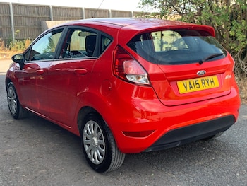 Used Ford Fiesta 2015 for sale - 79508631: Photo