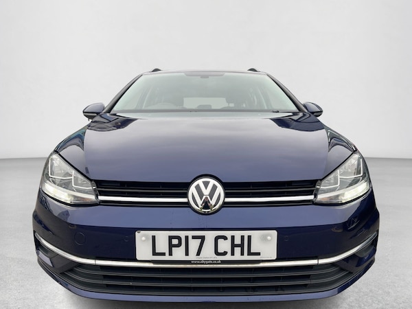 Used Volkswagen Golf 2017 for sale - 76295223: Photo 2