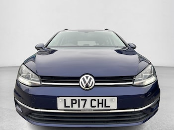 Used Volkswagen Golf 2017 for sale - 76295223: Photo 2