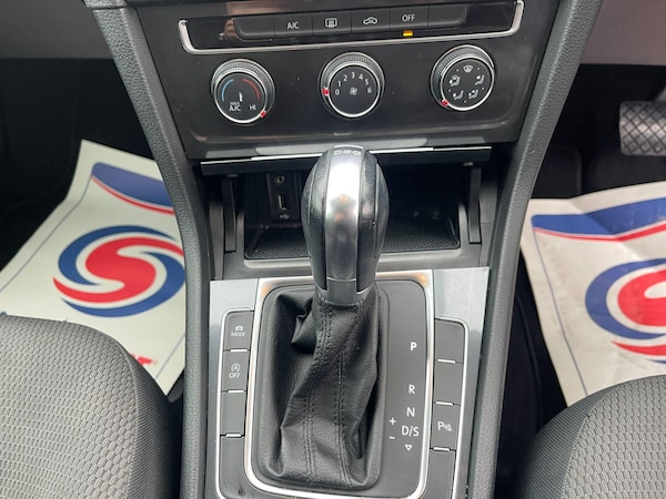 Used Volkswagen Golf 2017 for sale - 76295223: Photo 32