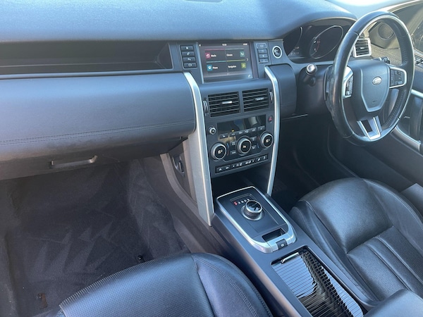 Used Land Rover Discovery Sport 2017 for sale - 75613985: Photo 32