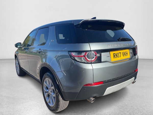 Used Land Rover Discovery Sport 2017 for sale - 75613985: Photo 3