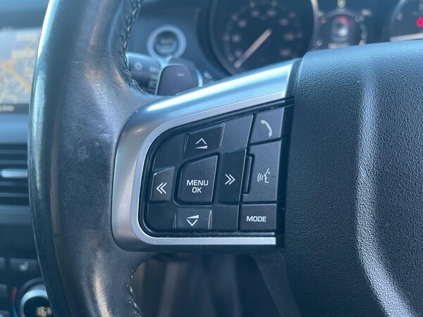 Used Land Rover Discovery Sport 2017 for sale - 75613985: Photo 46
