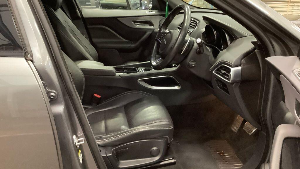 Used Jaguar F-Pace 2019 for sale - 77564796: Photo 14