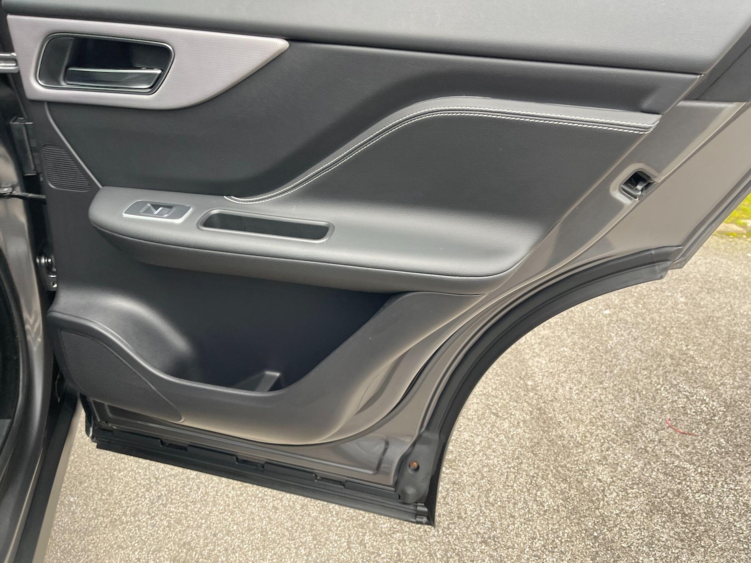 Used Jaguar F-Pace 2019 for sale - 77564796: Photo 35