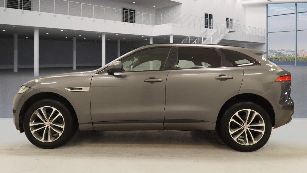 Used Jaguar F-Pace 2019 for sale - 77564796: Photo 8