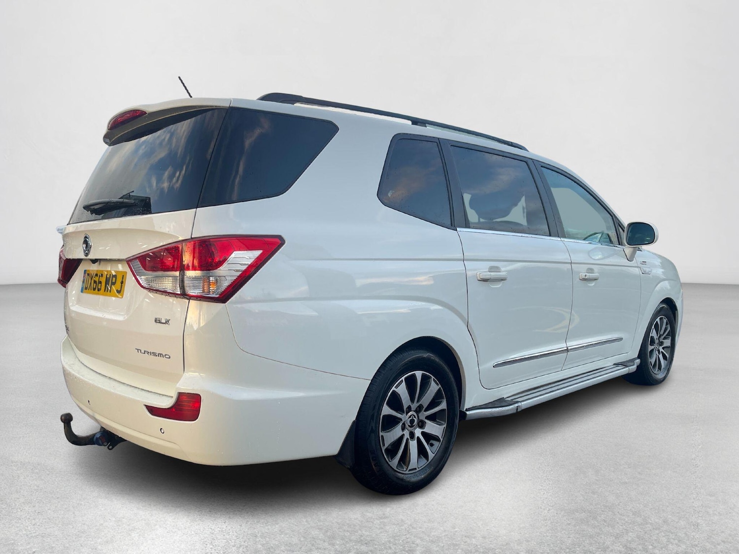 Used Ssangyong Turismo 2016 for sale - 76371746: Photo 26