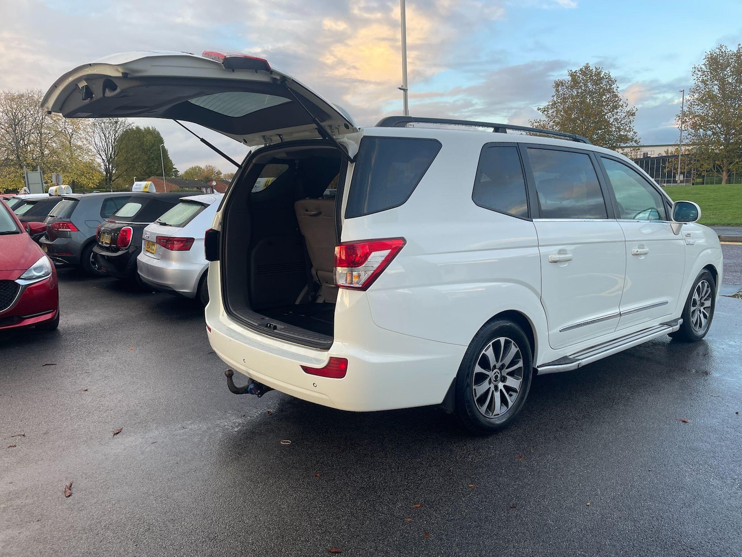 Used Ssangyong Turismo 2016 for sale - 76371746: Photo 28