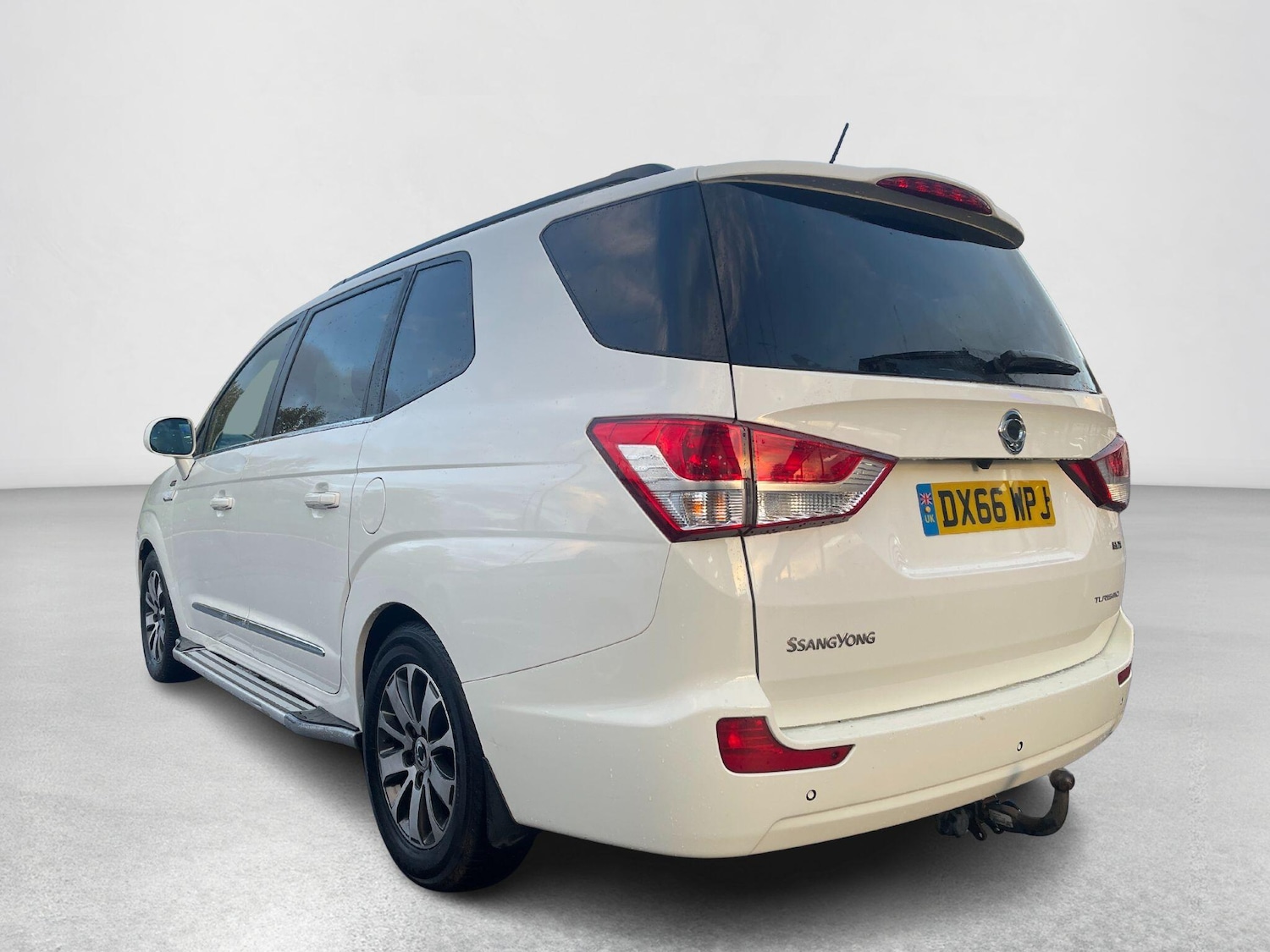 Used Ssangyong Turismo 2016 for sale - 76371746: Photo 4