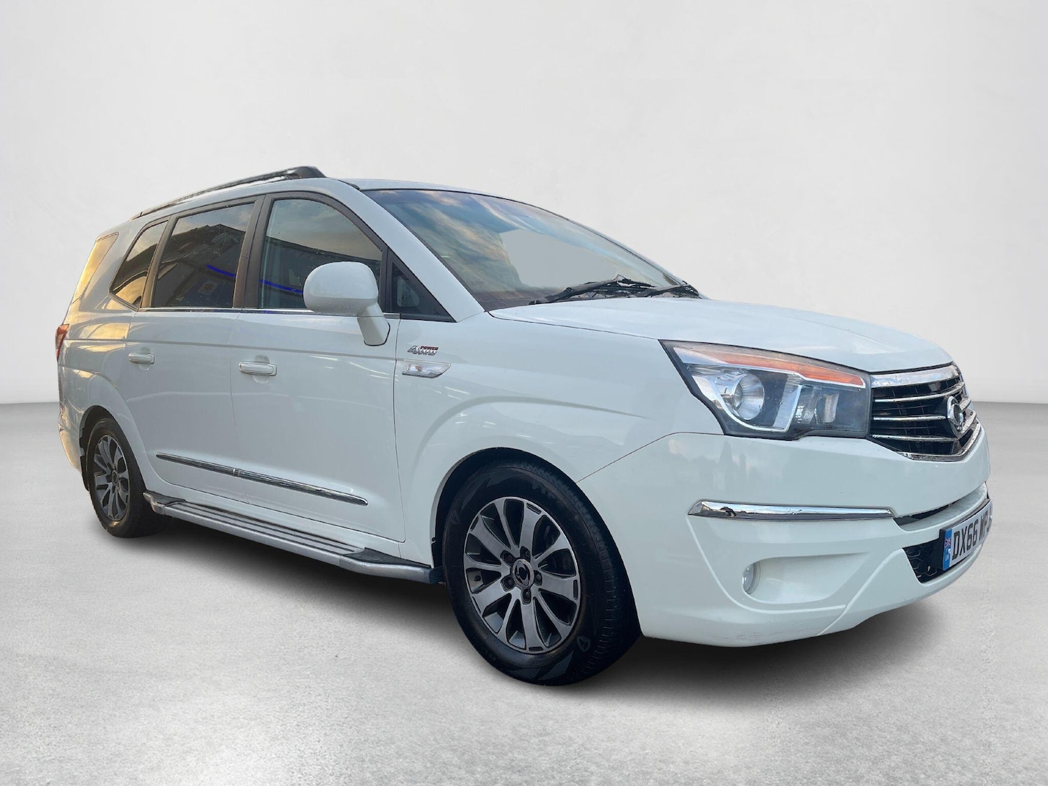 Used Ssangyong Turismo 2016 for sale - 76371746: Photo 6