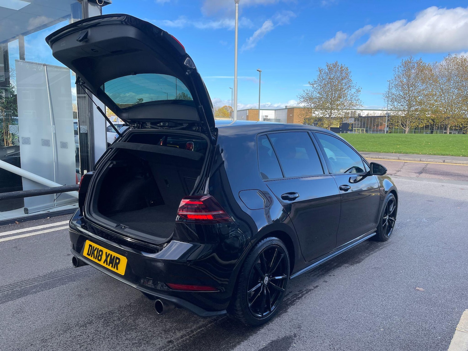 Used Volkswagen Golf 2018 for sale - 76942465: Photo 31