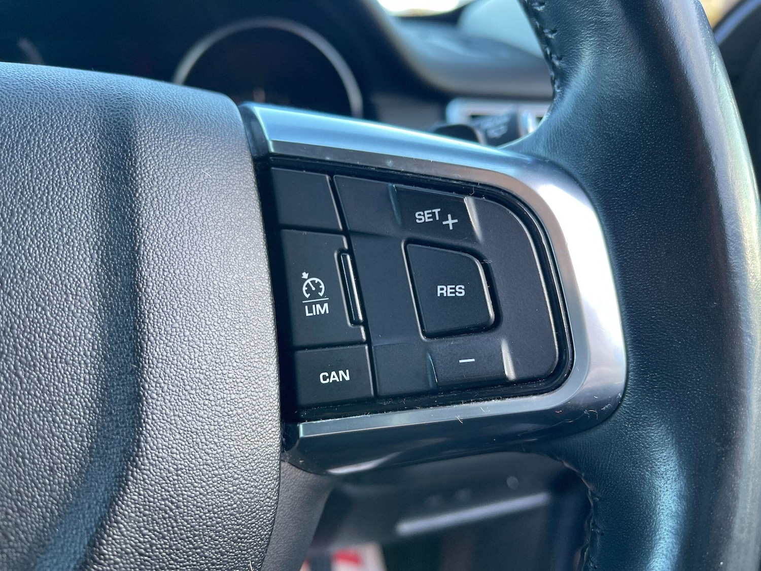 Used Land Rover Discovery Sport 2017 for sale - 76597217: Photo 21