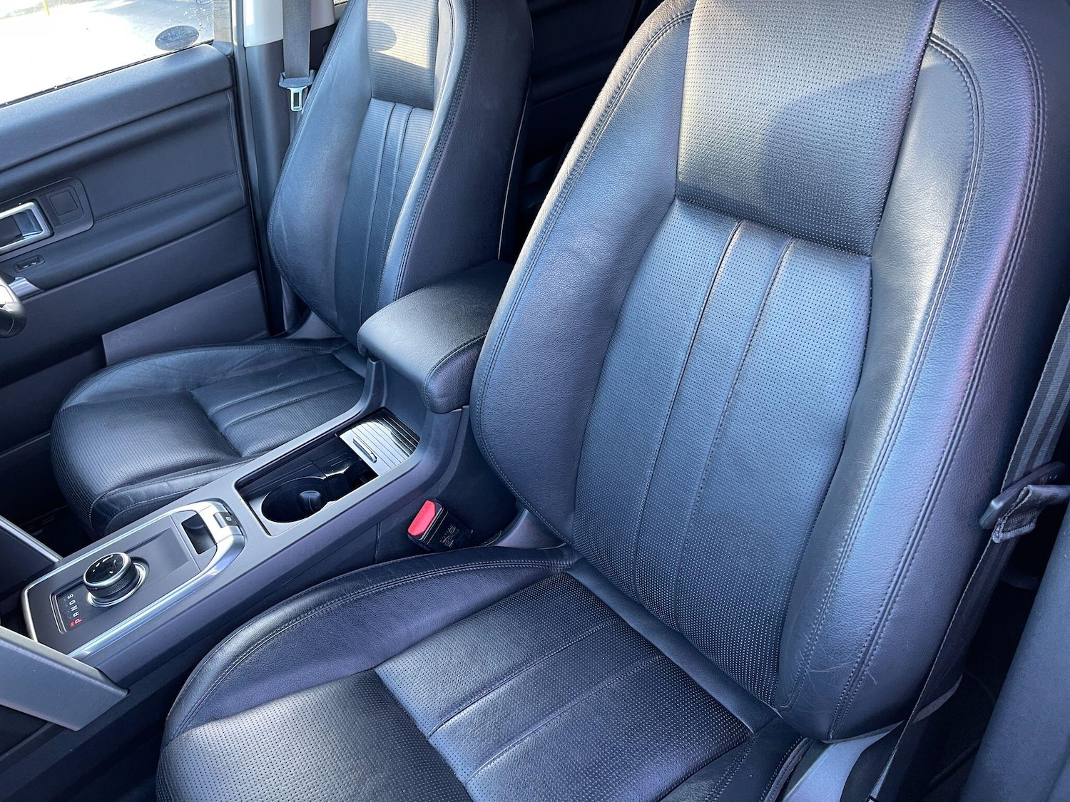 Used Land Rover Discovery Sport 2017 for sale - 76597217: Photo 41