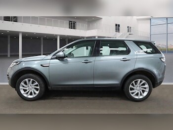 Used Land Rover Discovery Sport 2018 for sale - 76013715: Photo