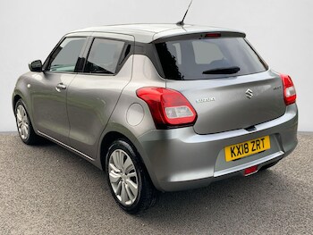 Used Suzuki Swift 2018 for sale - 76409142: Photo