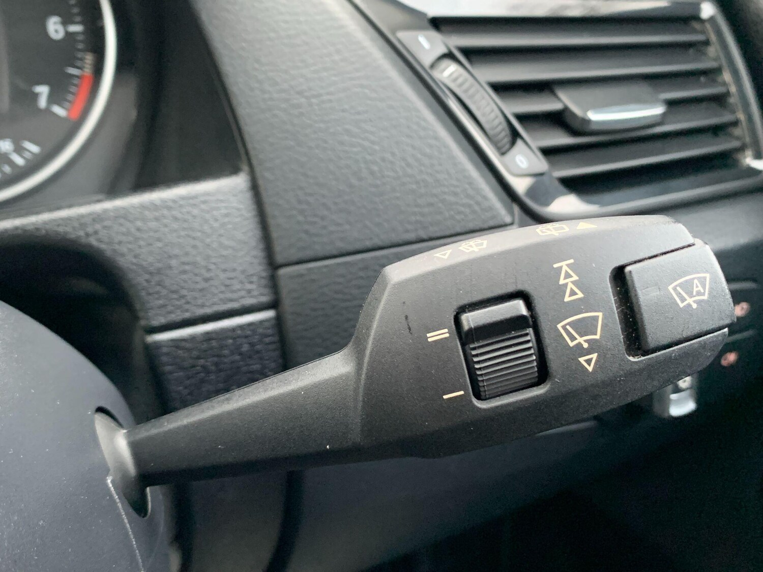 Used BMW X1 2013 for sale - 76214102: Photo 15