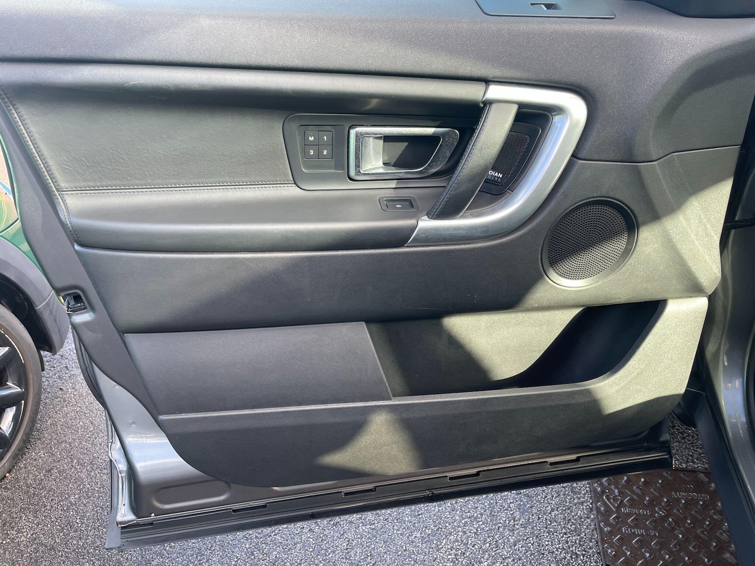 Used Land Rover Discovery Sport 2017 for sale - 77330536: Photo 31