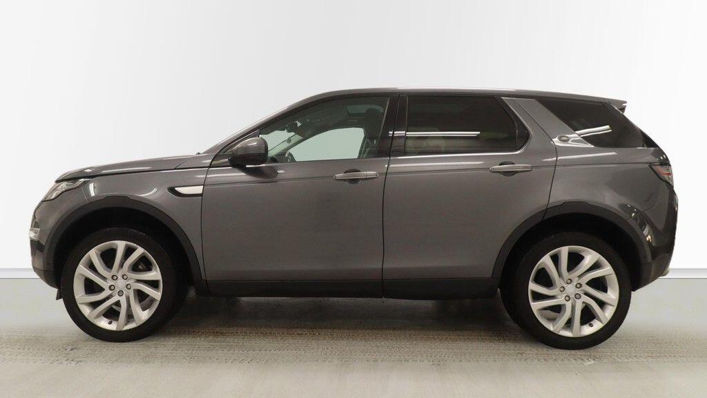 Used Land Rover Discovery Sport 2017 for sale - 77330536: Photo 4