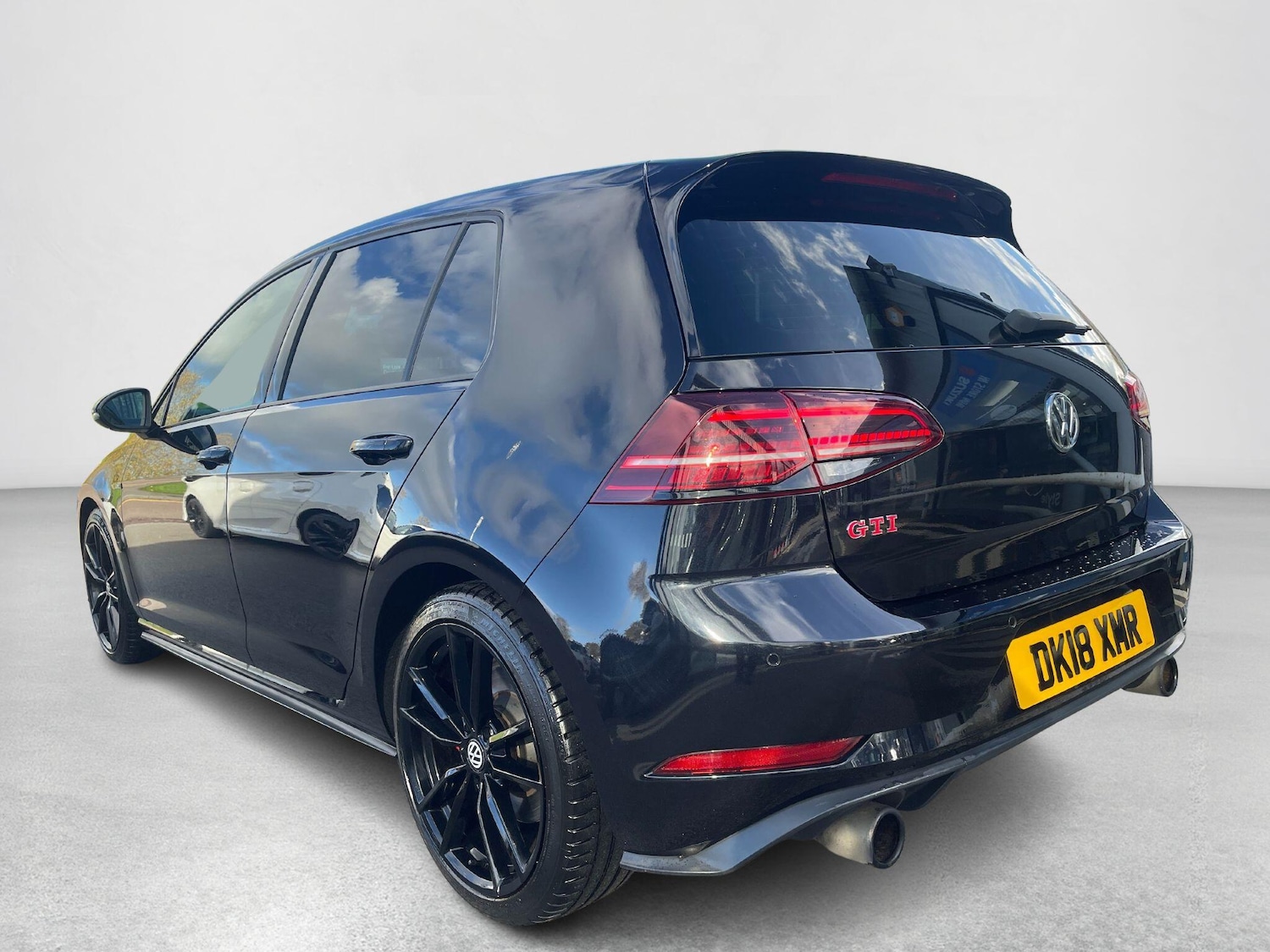 Used Volkswagen Golf 2018 for sale - 76484303: Photo 4