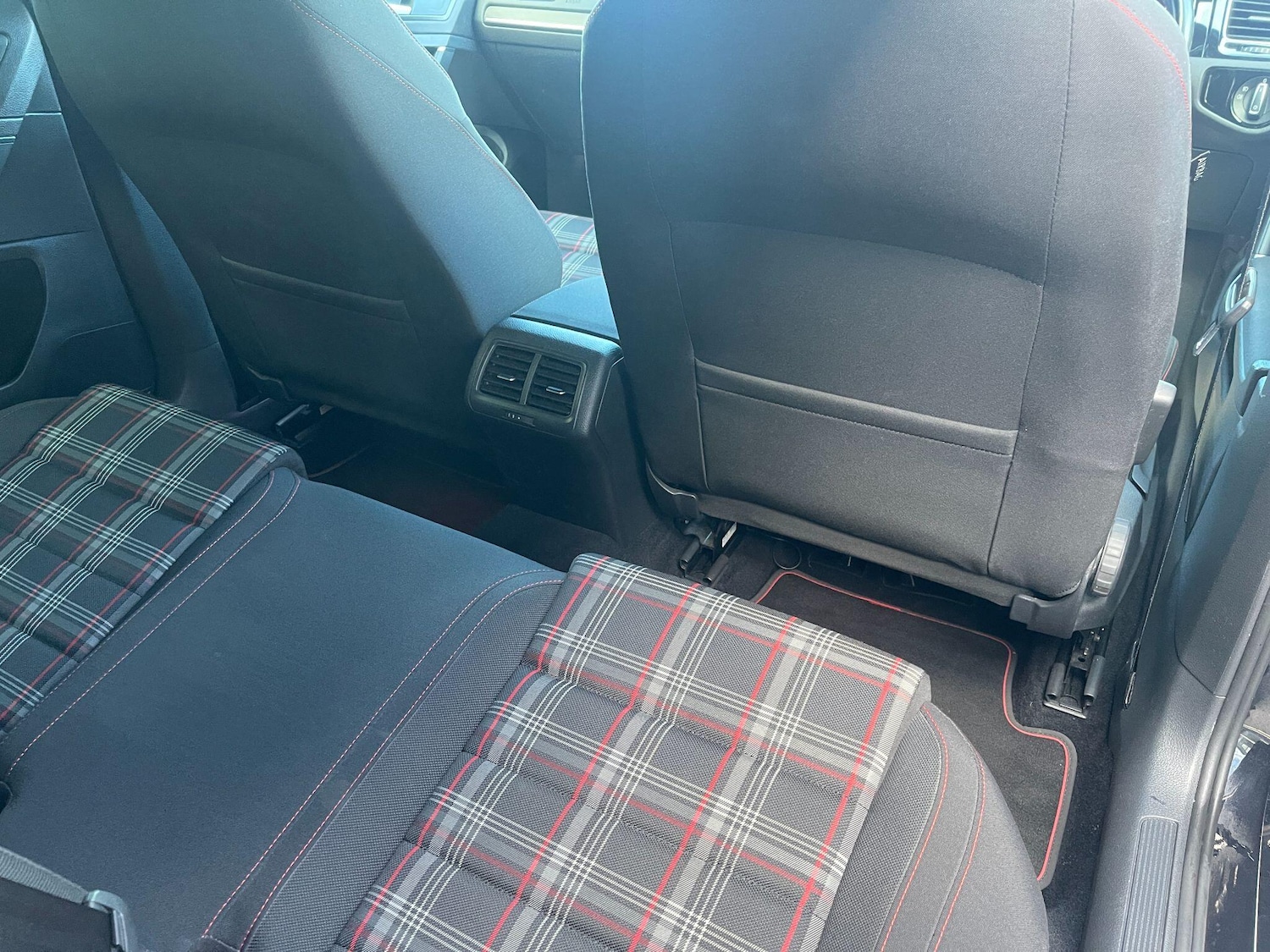 Used Volkswagen Golf 2018 for sale - 76484303: Photo 45