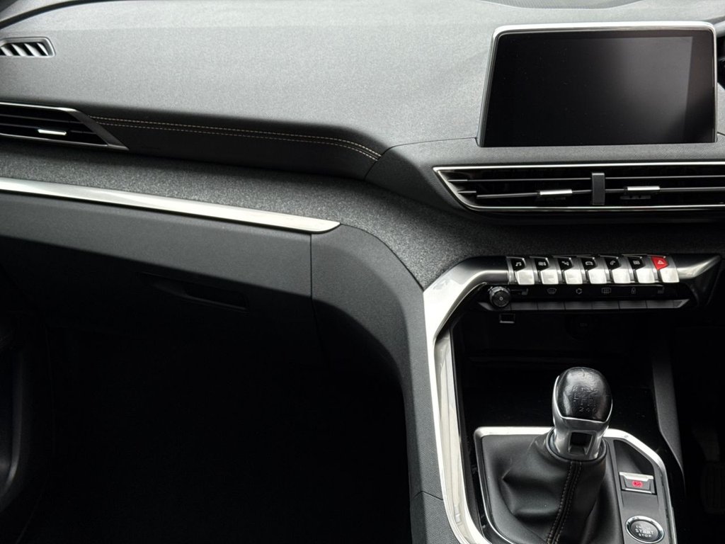 Used Peugeot 3008 2020 for sale - 76621637: Photo 13