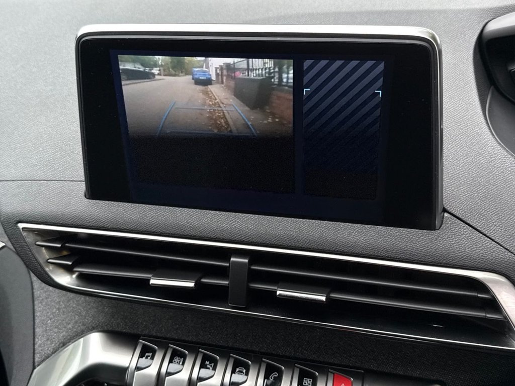 Used Peugeot 3008 2020 for sale - 76621637: Photo 20