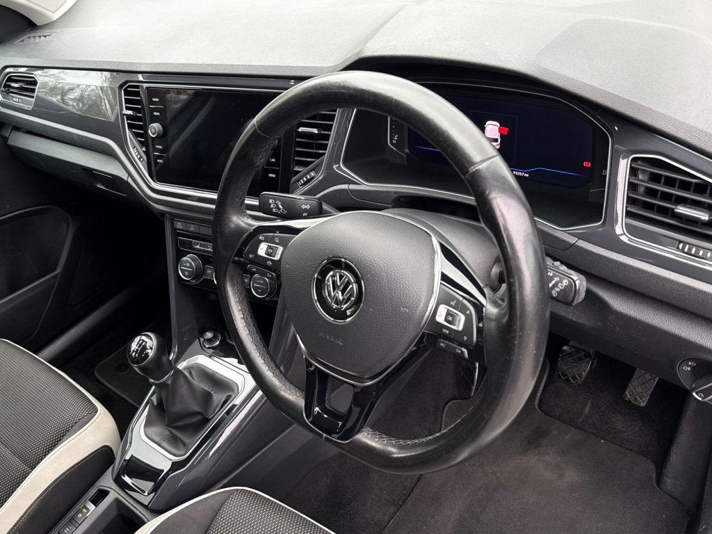 Used Volkswagen T-Roc 2019 for sale - 77140133: Photo 17