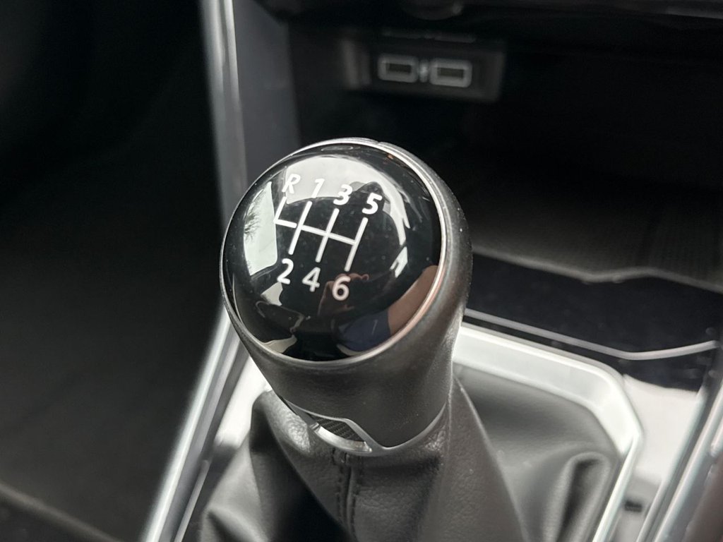 Used Volkswagen T-Roc 2019 for sale - 77140133: Photo 24