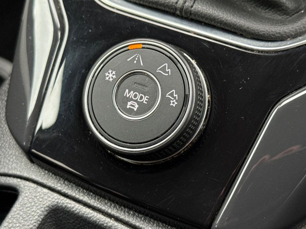 Used Volkswagen T-Roc 2018 for sale - 76621605: Photo 22