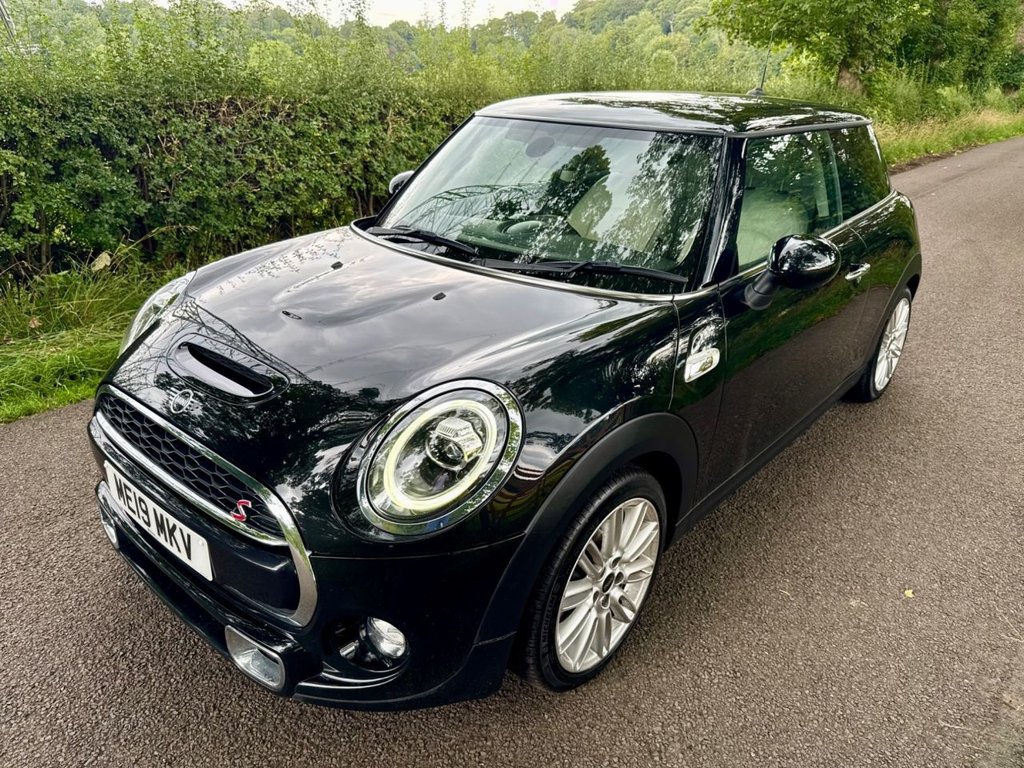 Used MINI Hatch 2019 for sale - 76621625: Photo 2