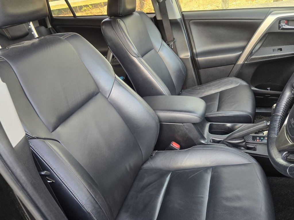 Used Toyota RAV4 2014 for sale - 76883485: Photo 8