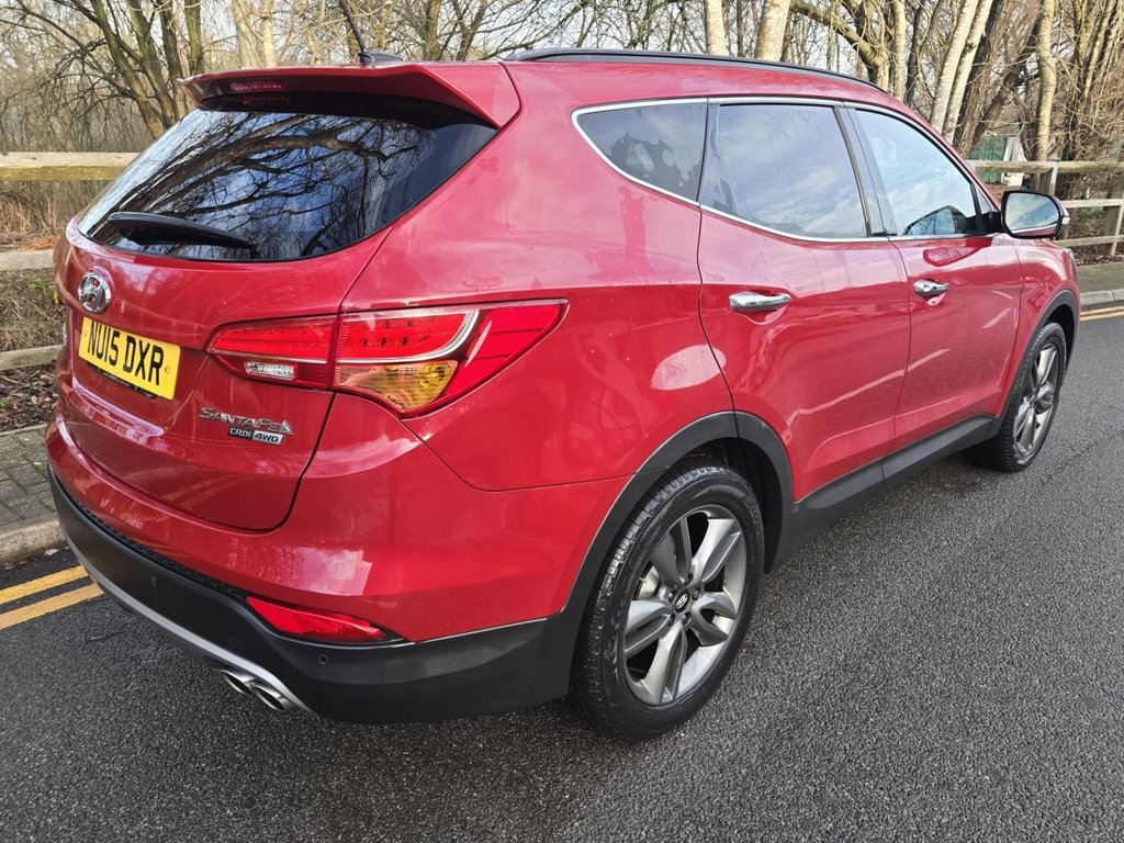 Used Hyundai Santa Fe 2015 for sale - 76962056: Photo 4