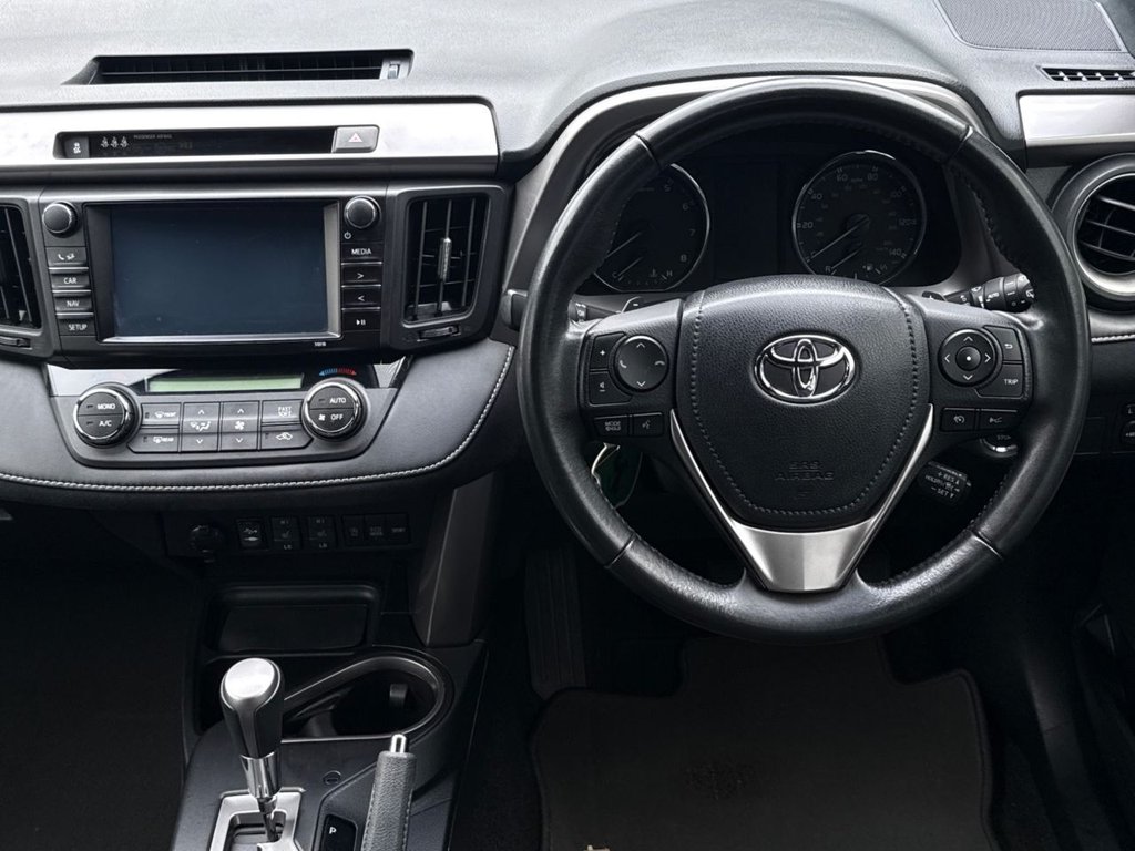 Used Toyota RAV4 2017 for sale - 77667695: Photo 10