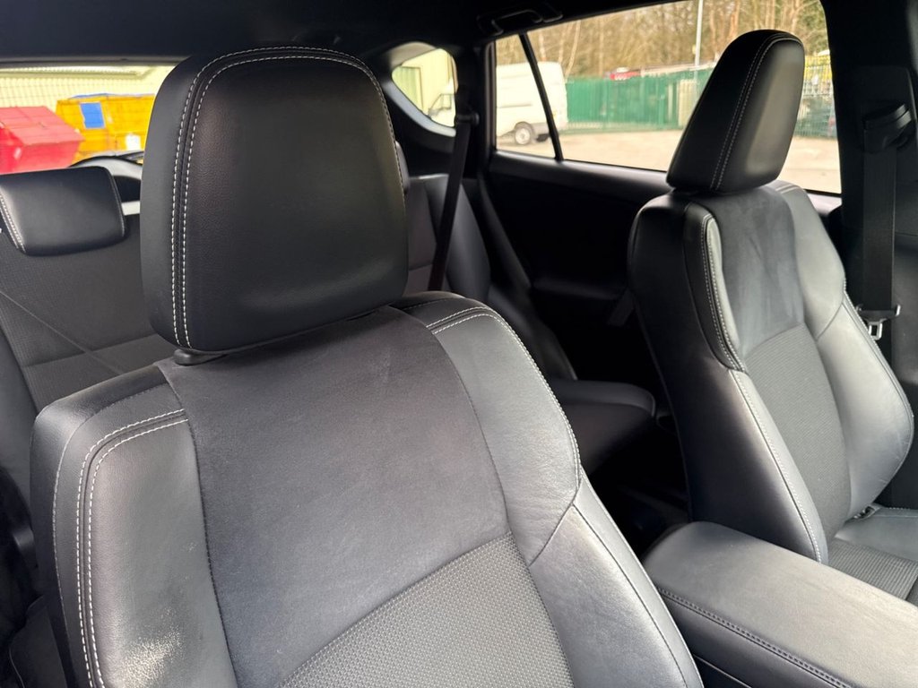 Used Toyota RAV4 2017 for sale - 77667695: Photo 15