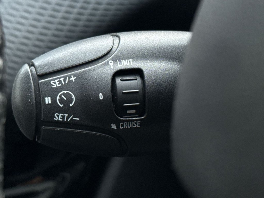 Used Peugeot 2008 2017 for sale - 77187969: Photo 26