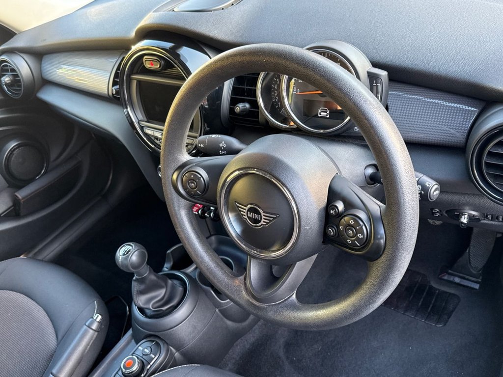 Used MINI Hatch 2019 for sale - 76621613: Photo 18