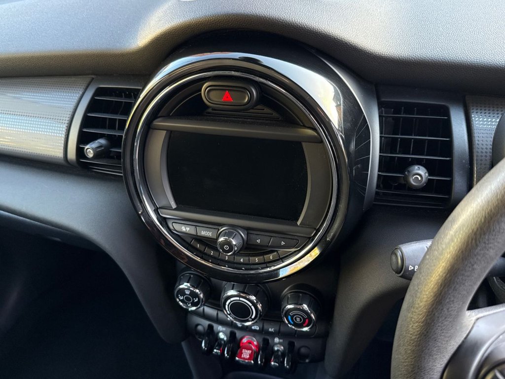 Used MINI Hatch 2019 for sale - 76621613: Photo 19